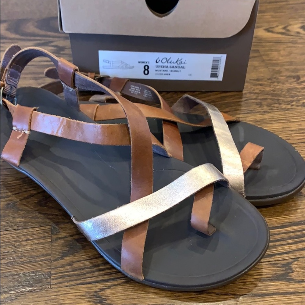 OluKai Upena Sandal Women’s Size 8